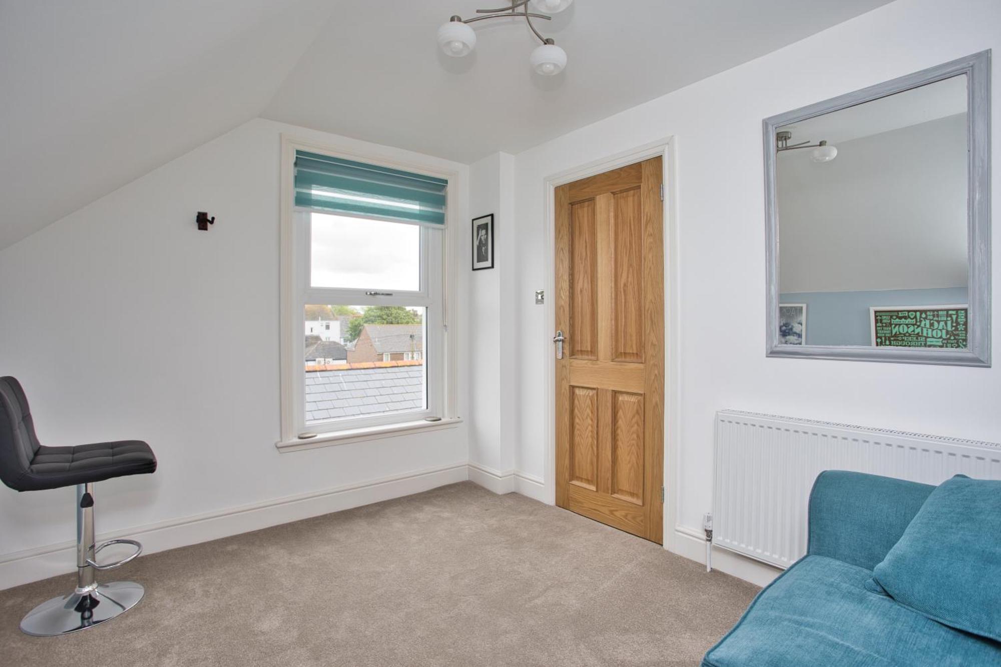 Spacious Seaside Escape In The Heart Of Deal, 4 Mins From The Beach Экстерьер фото