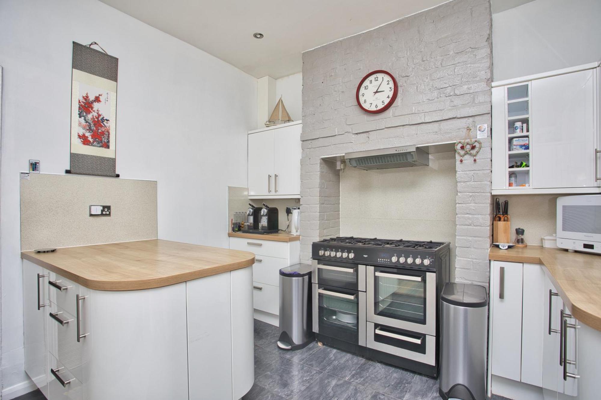 Spacious Seaside Escape In The Heart Of Deal, 4 Mins From The Beach Экстерьер фото